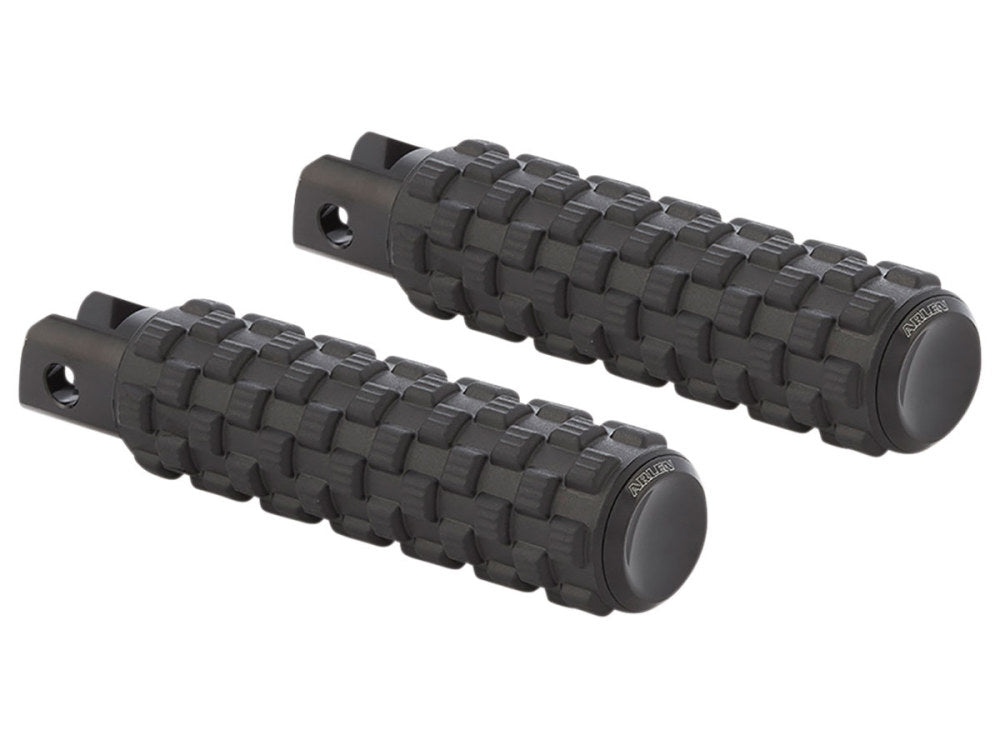 Air Trax Footpegs - Black. Fits Softail 2018up Front Rider