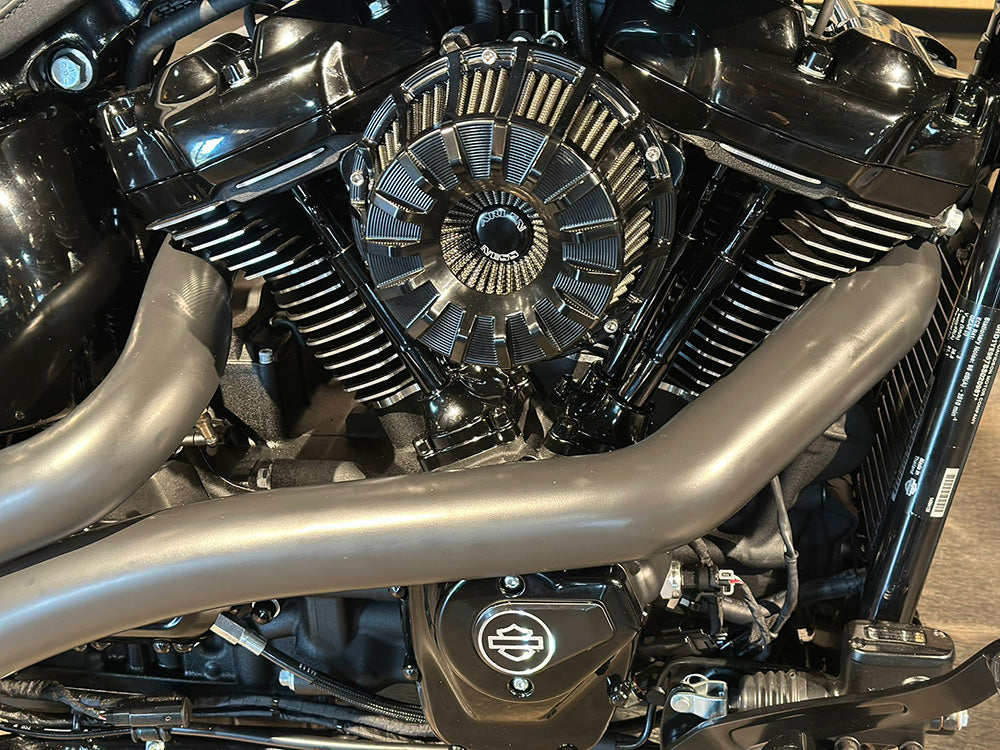 15-Spoke Air Cleaner Kit - Black. Fits CVO Touring 2023up, Street Glide & Road Glide 2024up, Touring 2025up & Softail 2025up