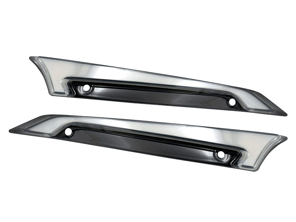 LED FusionFX Windshield Trim - Smoke Lens, Black Housing. With Amber Turn, White Run. Fits Road Glide 2015-2023