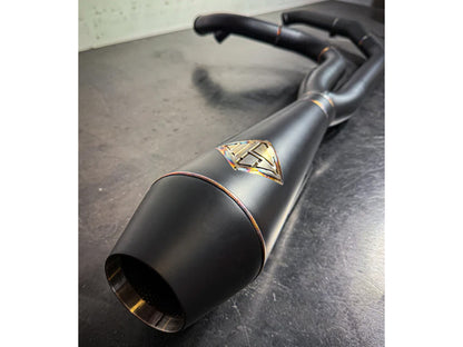 2-into-1 4.5in. Big Bore Exhaust - Black Onyx. Fits Softail 2018up Non-240 Rear Tyre Models.