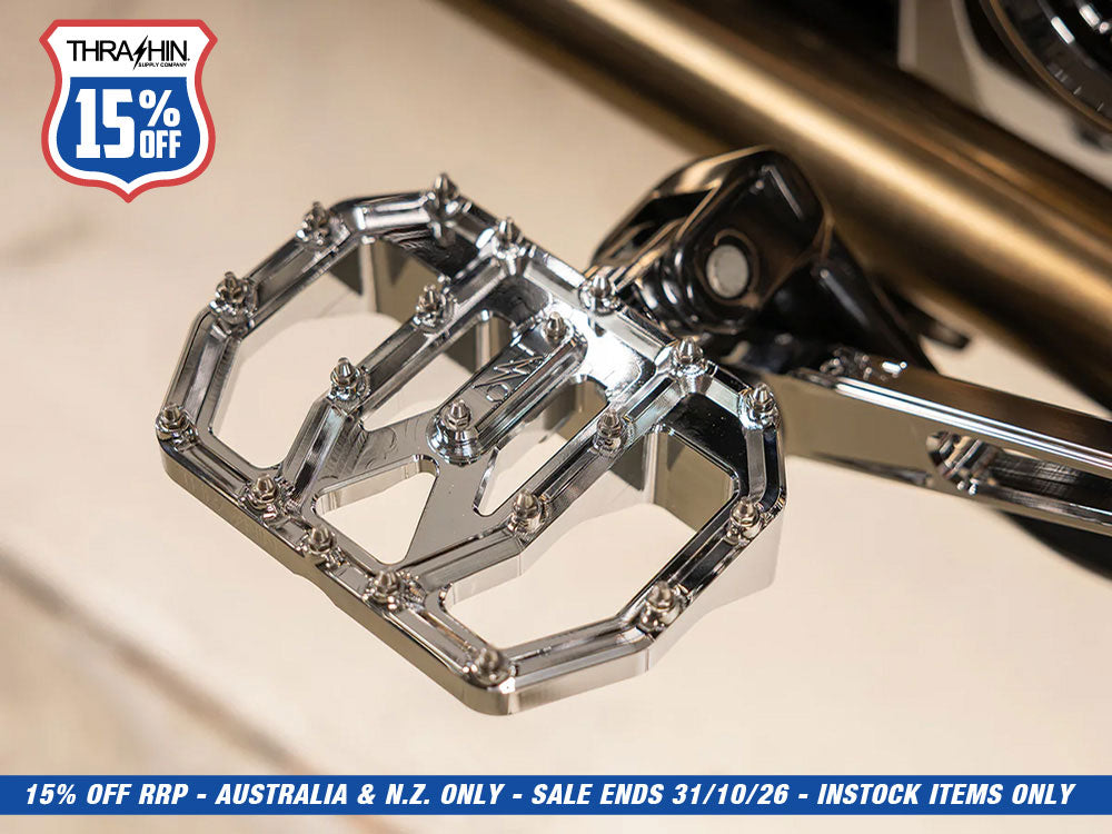 Aggressor Mini Floorboards with HD Male Mount - Chrome